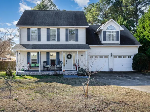 379 Peachtree Ln, Sanford, NC 27332