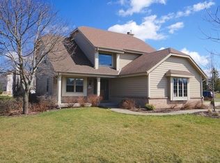 W148N10306 Windsong Cir E, Germantown, WI 53022