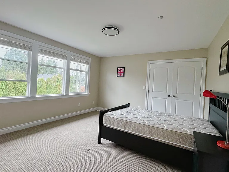 15445 Royal Ave — Photo 6
