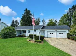 105 Maple Dr, Edinboro, PA 16412