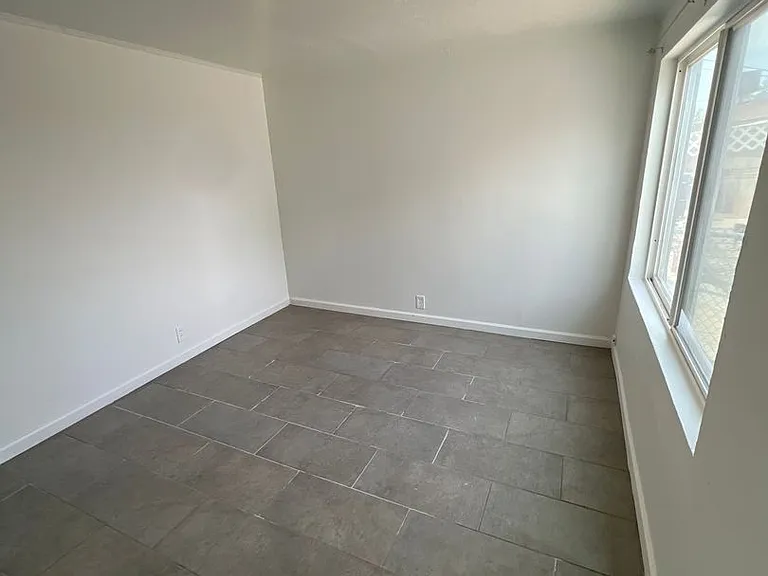 1216 High St SE #C — Photo 2