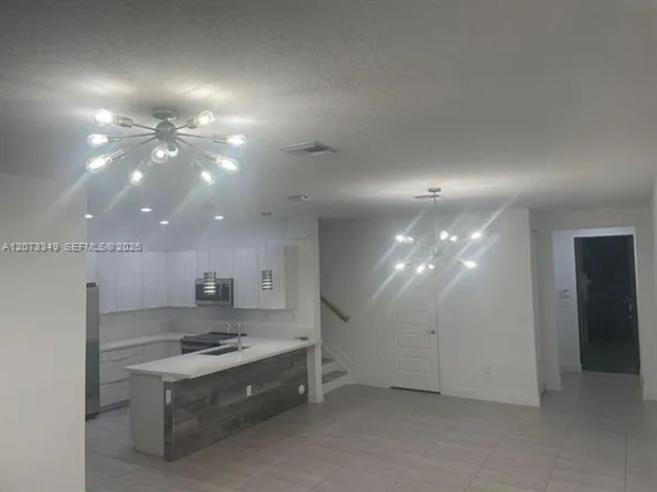 10445 NW 81st Ter #Townhouse 10445, Miami, FL 33178