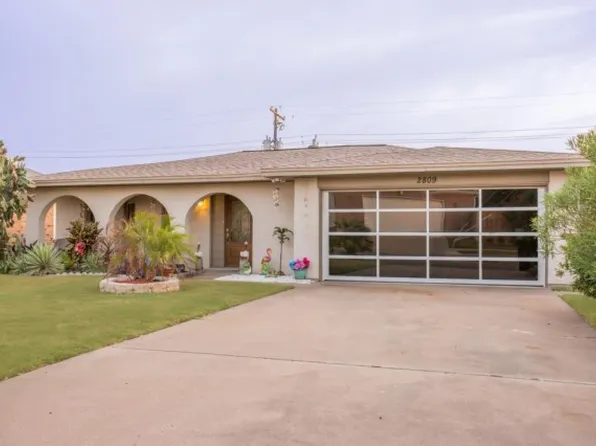 2809 Palm Cir W, Galveston, TX 77551