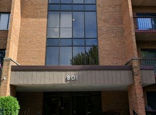 8O1 W 79th St APT 408, Darien, IL 60561