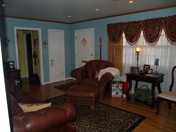 Living room/3rd view
