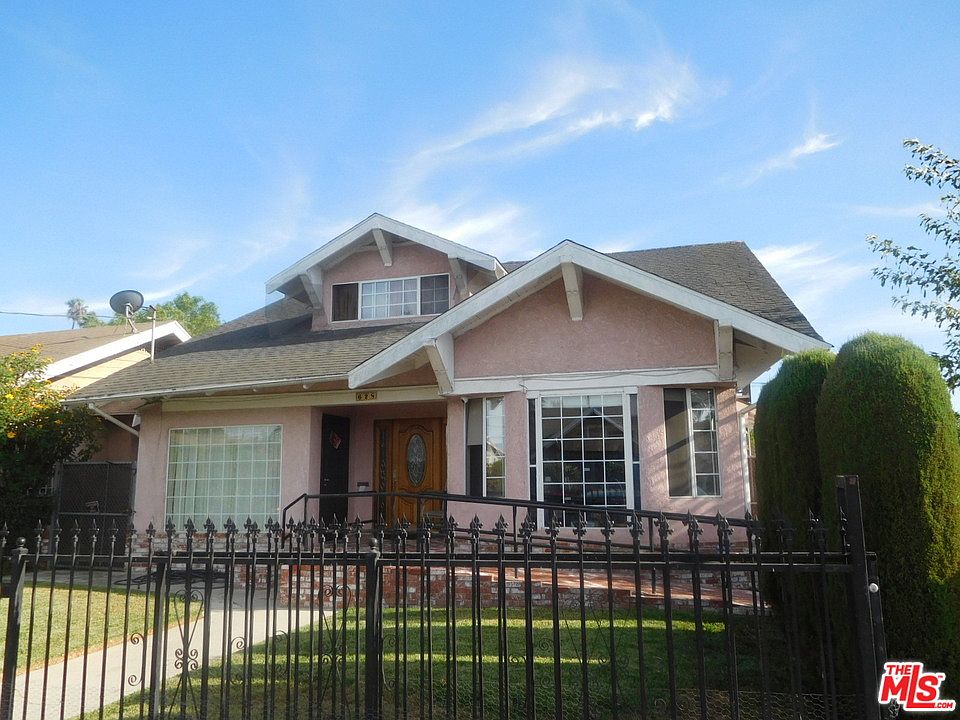 1st image of 628 W 52nd Pl
