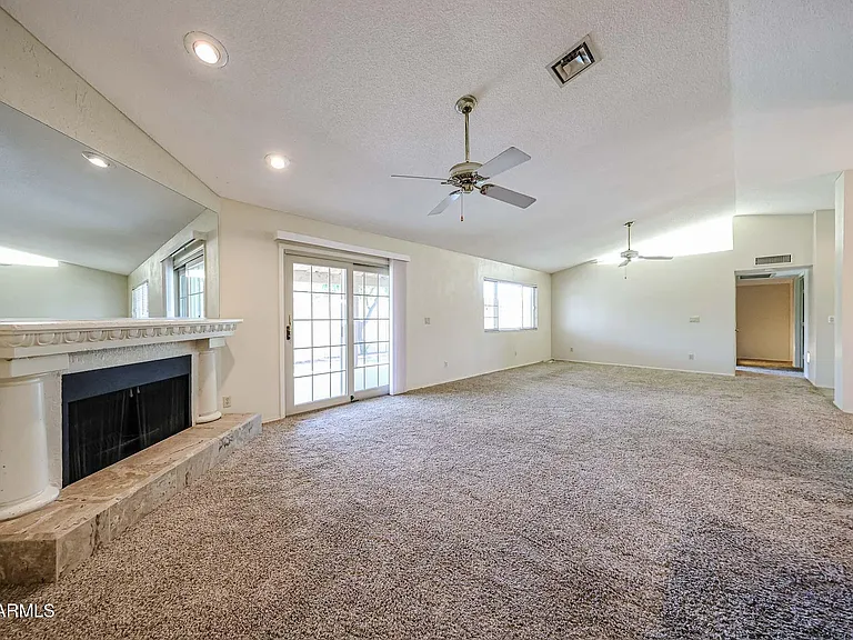 3233 E Desert Cove Ave — Photo 8