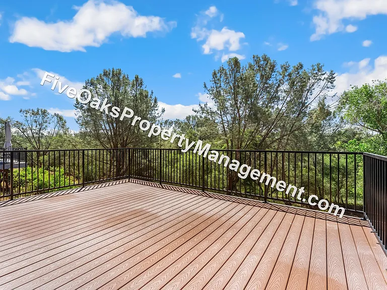 571 Willow Ridge Ct — Photo 24