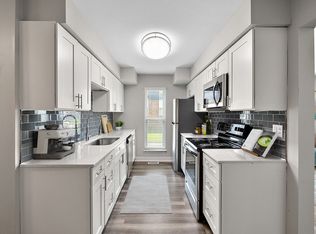 Greentrees Apartments - Riverview, MI, Riverview, MI 48193