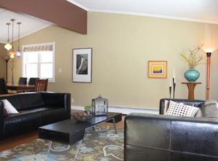 12204 Glendale Ln, Minnetonka, MN 55305