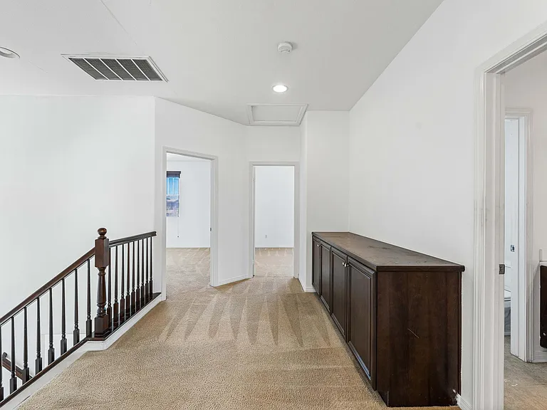 1364 Wellington Dr — Photo 20