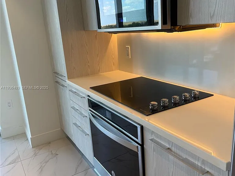 2000 Metropica Way #901 — Photo 8