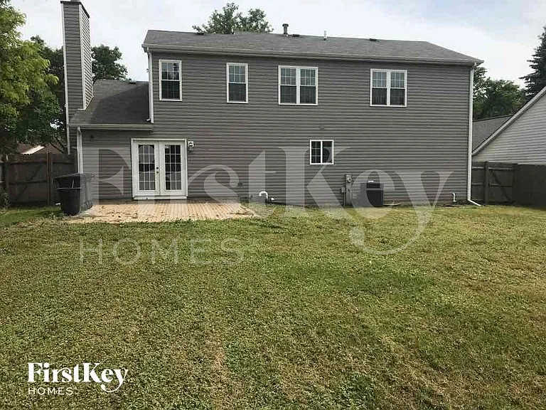 1023 Bothwell Ct — Photo 32