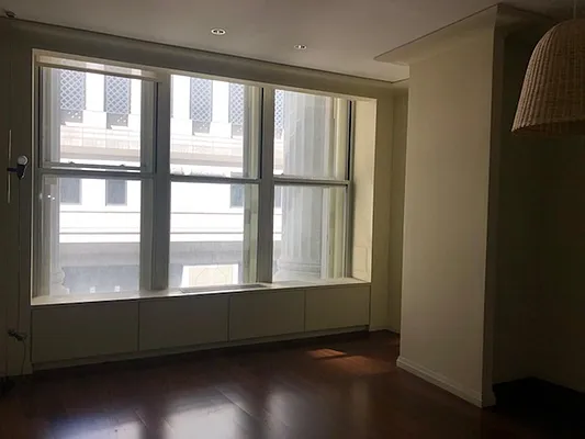 Sold by Bank Neary | media 18