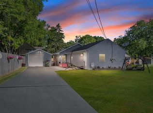 1024 Birch Ln, Oshkosh, WI 54901