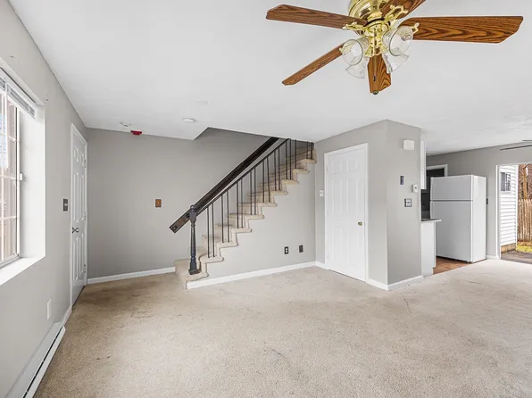 6 Al Pace Dr #B6, North Attleboro, MA 02760