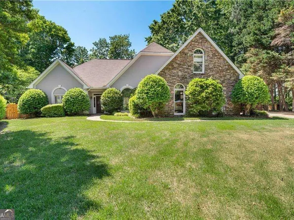 6045 Camden Ct, Cumming, GA 30040