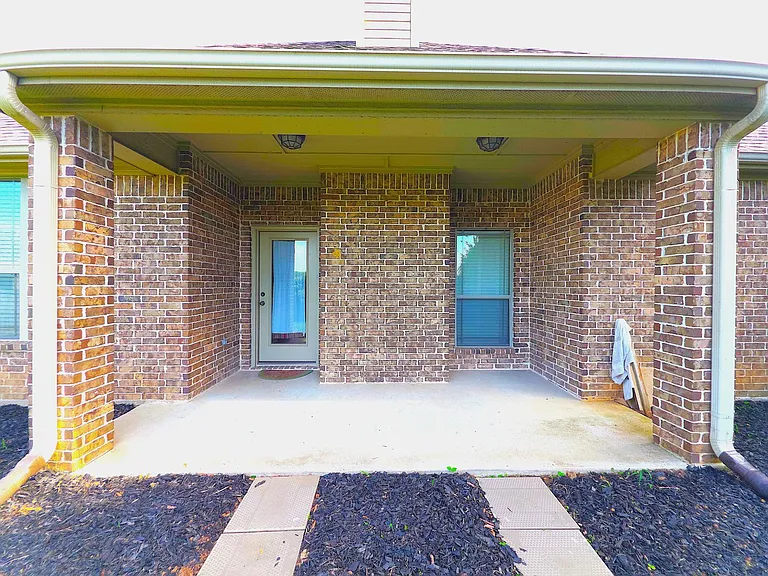 11864 Poydras — Photo 50