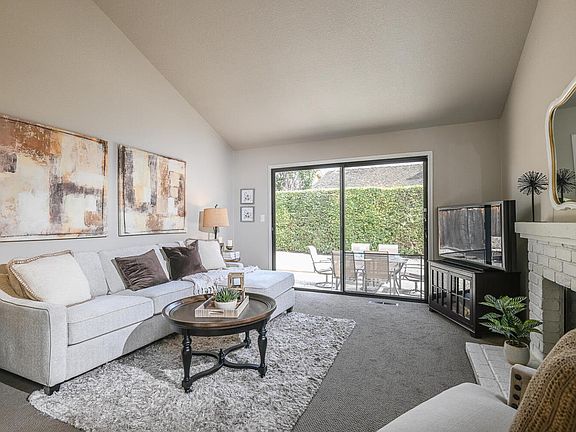 5th image of 1862 Wembley Ct