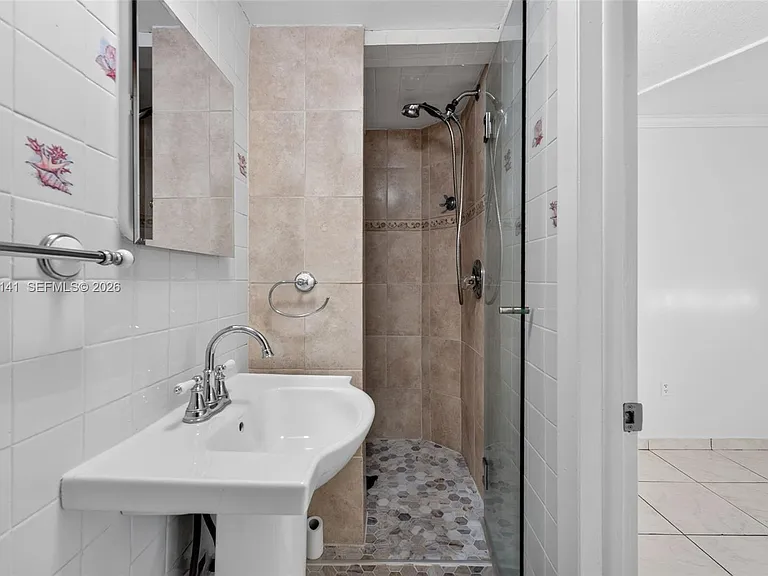10300 Coral Way #C25 — Photo 20
