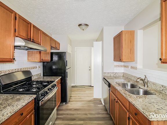 4th image of 4009 Cress Way Run