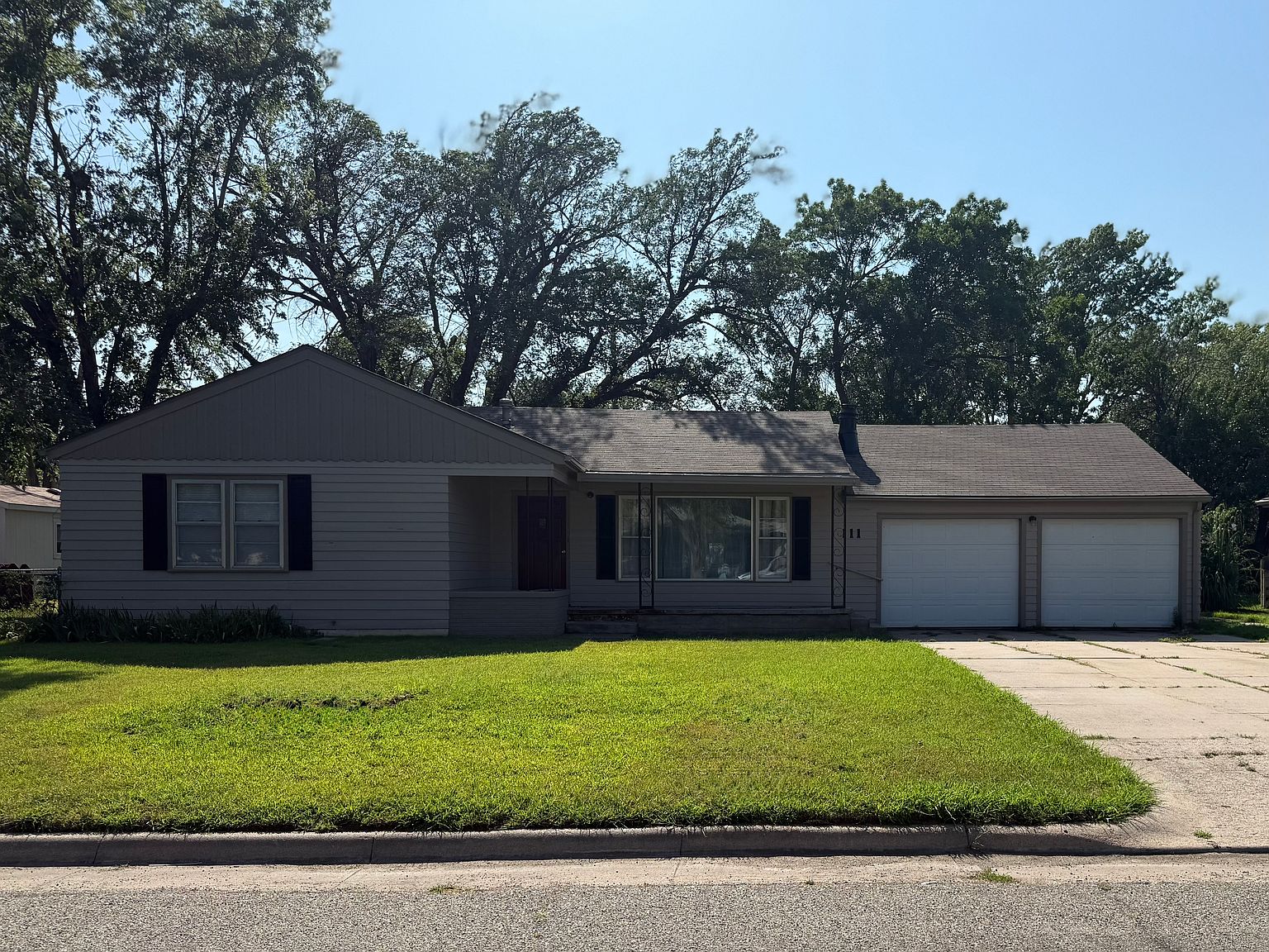 111 Fay St, Hutchinson, KS 67502 | Zillow
