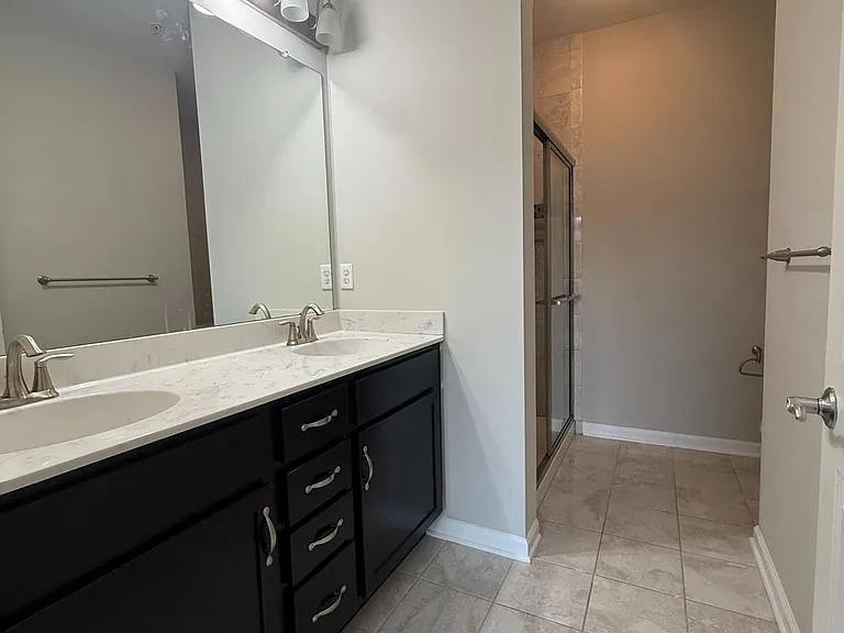 1136 Halifax Pl — Photo 9