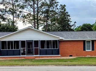 2008 Lee Ave, Tifton, GA 31794