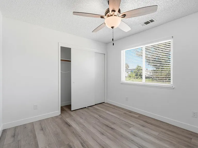 426 Cherry Ln #H — Photo 14