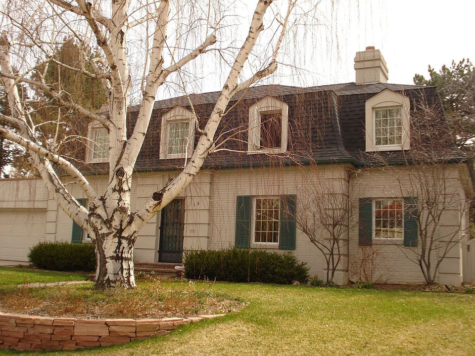 Front of 15 Ivy Lane