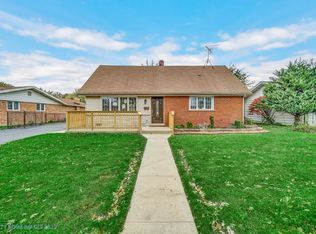 7054 Oxford St, Bridgeview, IL 60455