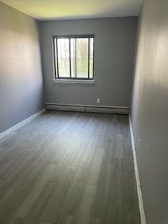 4th image of 335 Menahan St #3