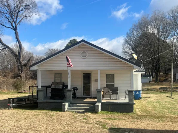 690 Elm St, Martin, TN 38237