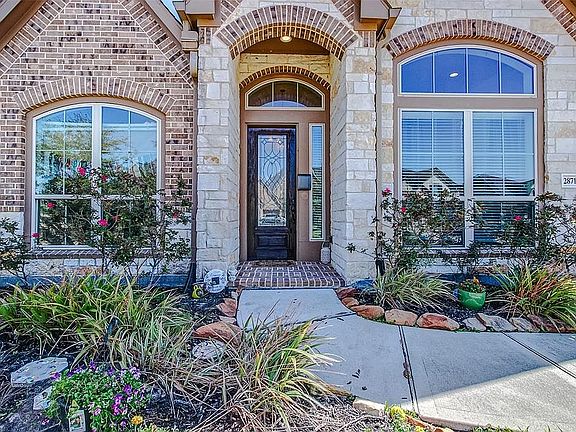 5th image of 28718 Havenport Dr