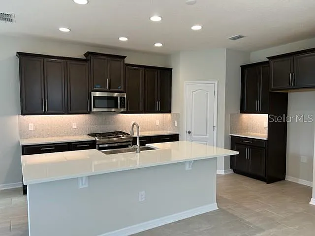 12755 Brodlove Ln — Photo 9