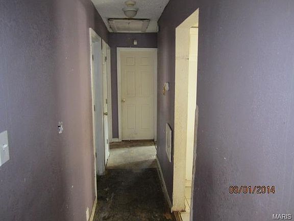 4th image of 8039 Noel Ct