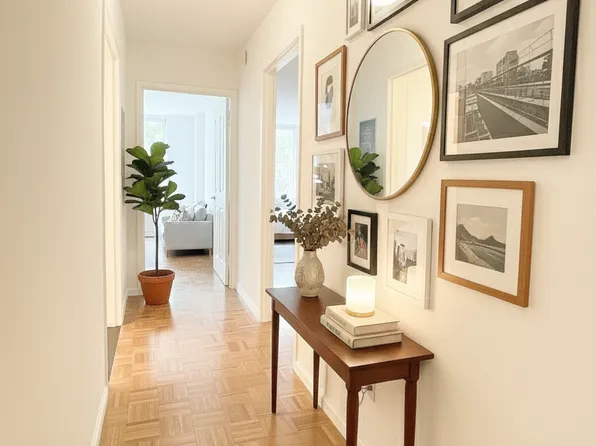 350 West 43rd Street image 17 of 17