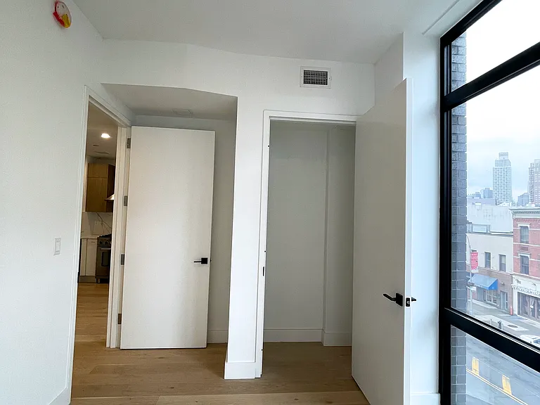 10-64 Jackson Ave #3C — Photo 8