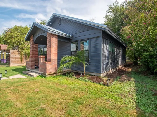 207 S Chestnut St Street, Lampasas, TX 76550