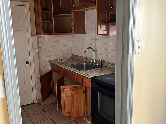 5th image of 117-119 Ontario St #2