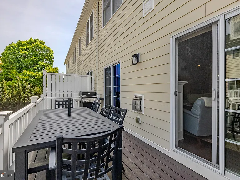 23 Central Ave — Photo 41