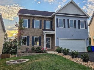 920 Holland Loop NW, Christiansburg, VA 24073