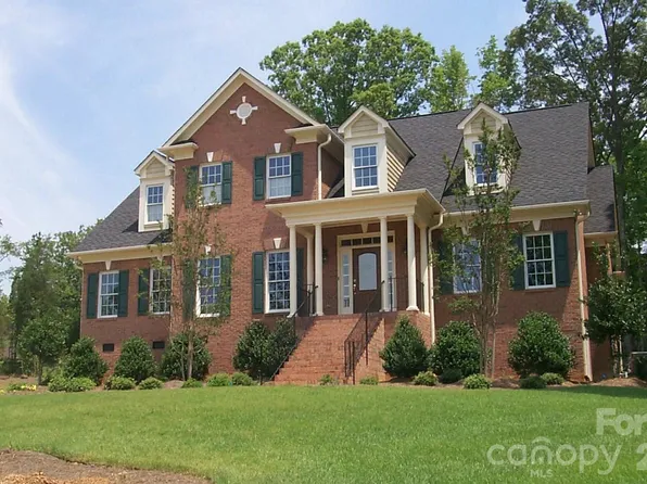 1016 Firethorne Club Dr, Waxhaw, NC 28173