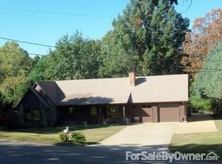 709 Ridgewood Manor Dr, Oxford, MS 38655