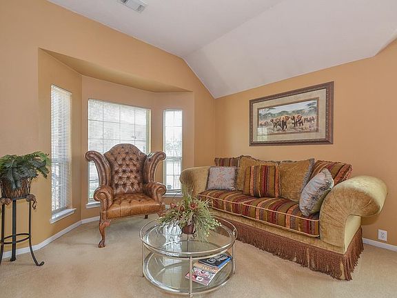 5th image of 3226 Farrel Hill St