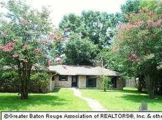 1422 White Cross Dr, Baton Rouge, LA 70810