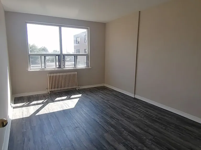 450 Winona Dr — Photo 12