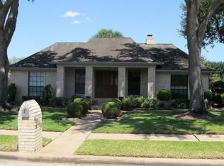 4743 Cornoustie St, Pasadena, TX 77505