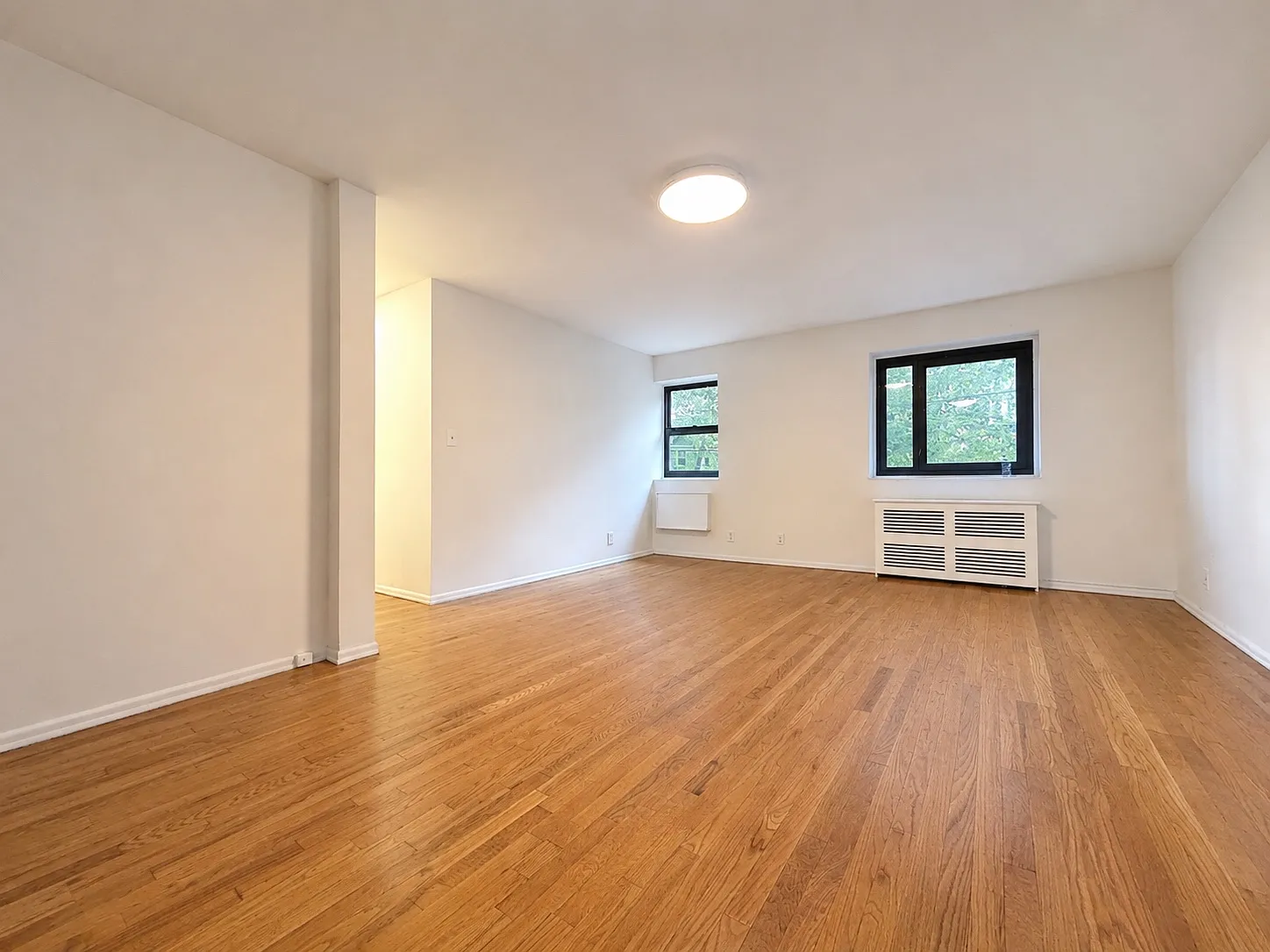 43rd Ave, Bayside — Photo 3