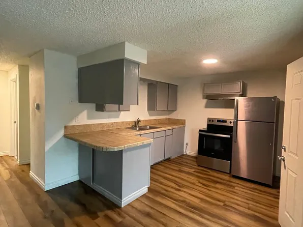 Dry Creek Apartments, 944 33rd Ave #18, Longview, WA 98632